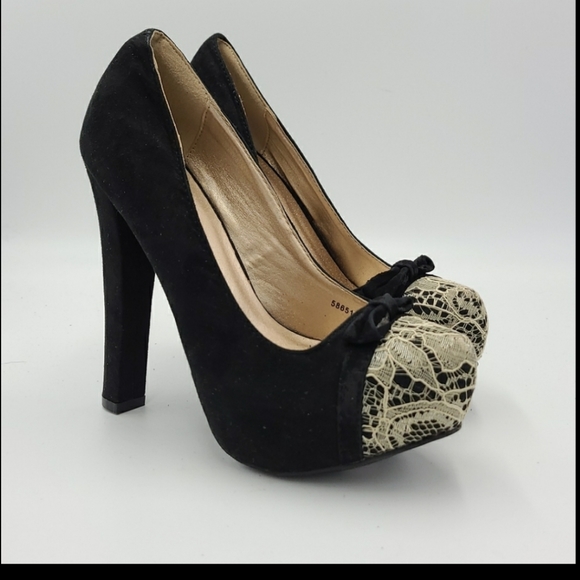 Charlotte Russe lace toe black heels - Picture 2 of 4